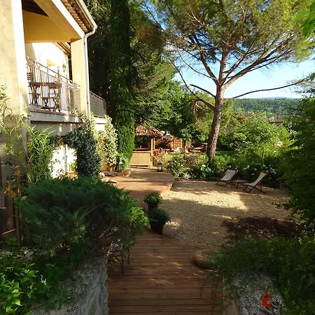 Bed & Breakfast Lumières 3*